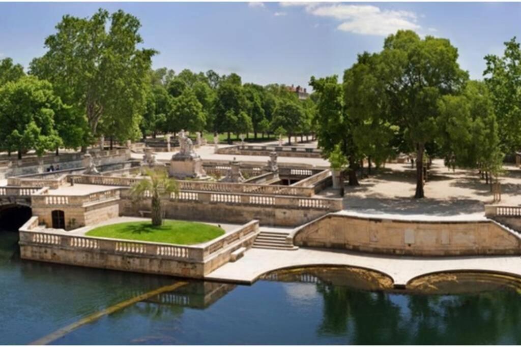 Le Studio D'Auguste- Coeur De Nimes-Chaleureux-Emplacement Ideal Exterior photo