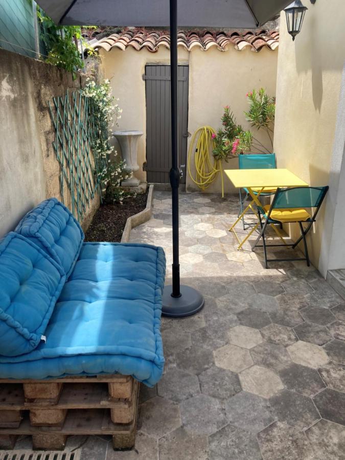 Le Studio D'Auguste- Coeur De Nimes-Chaleureux-Emplacement Ideal Exterior photo